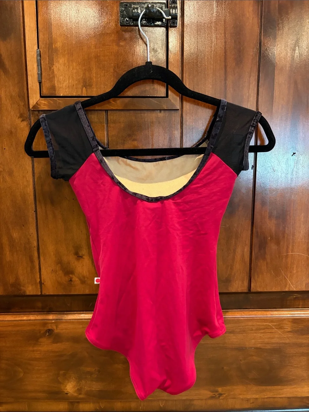 🥀 Yumiko Deep Red and Black Trim Leotard - Picture 2 of 3